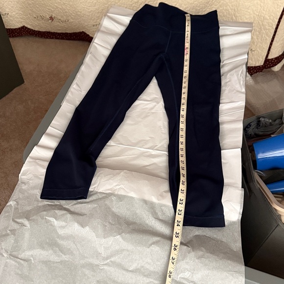 Lululemon Wunder Leggings - Picture 5 of 5